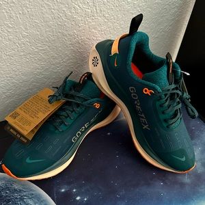 Nike InfinityRN 4 GORE-TEX-Men’s Waterproof Road Running Shoes